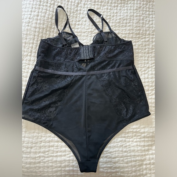 NWT Torrid Strappy Studded Lace Bodysuit - Picture 3 of 9